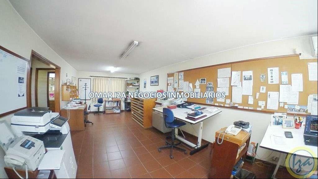 Alquiler local industrial galpón depósito Malvin Norte. A m