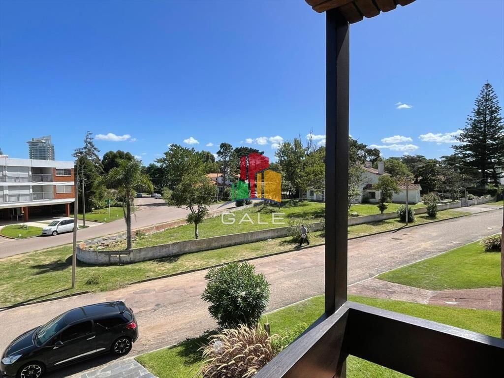 Apartamento en Punta del Este en alquiler anual
