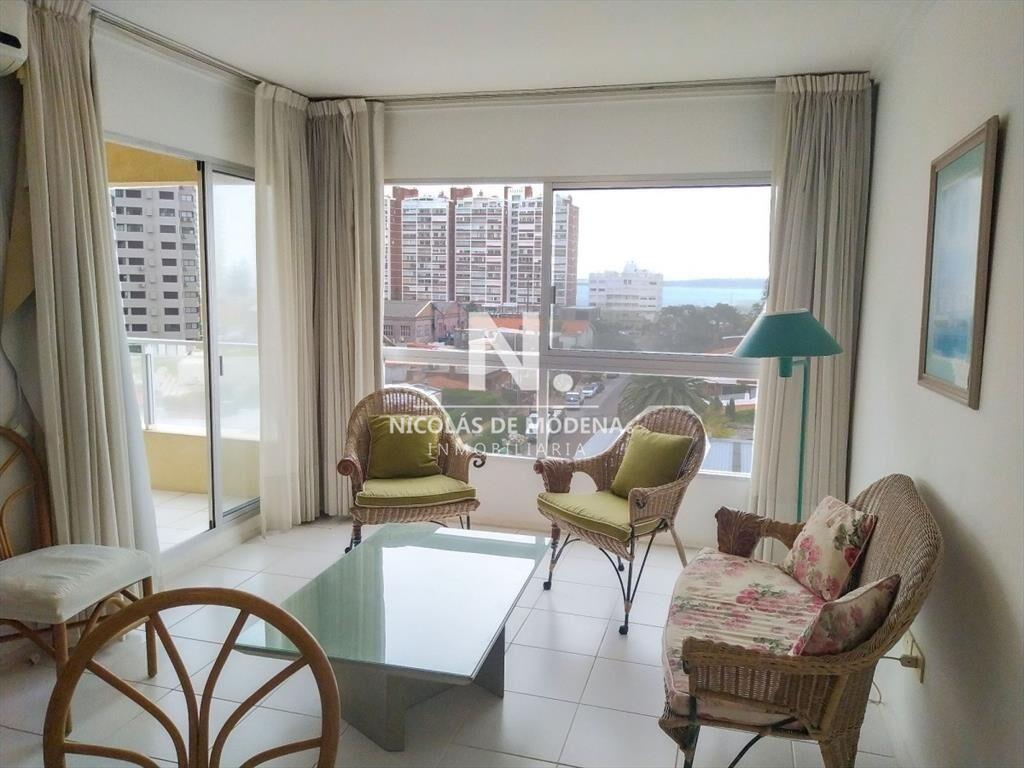 Torre con amenities
