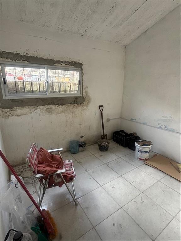 Cuatro undiades en el mismo padrón en Lezica.