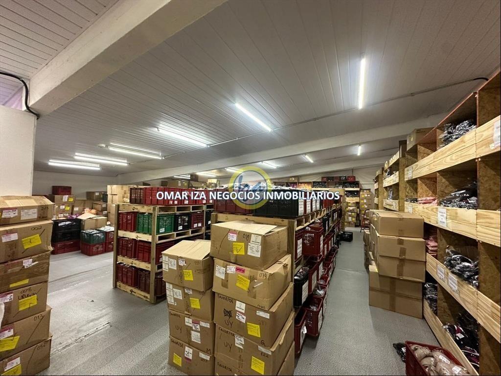 Venta local comercial, depósito o terreno en Carrasco Norte