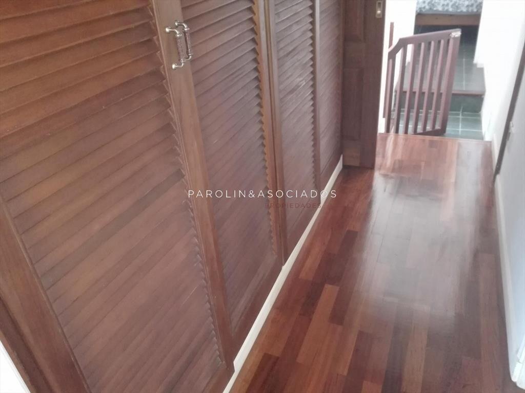 Casa en venta de gran residencia a pasos de la playa Brava