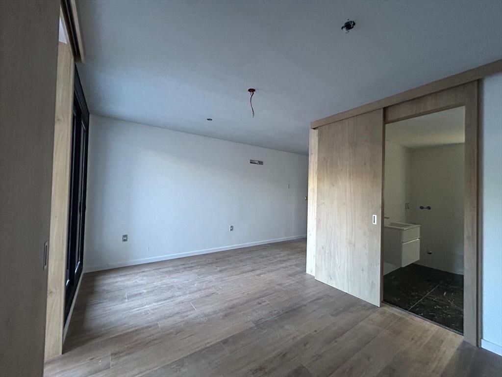 VENTA APARTAMENTO 1 DORMITORIO TRES CRUCES BALCON