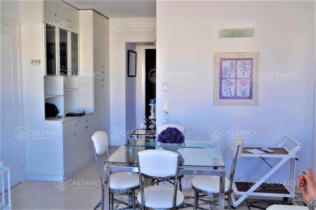 Venta apartamento 1 dormitorio frente al mar, playa mansa P