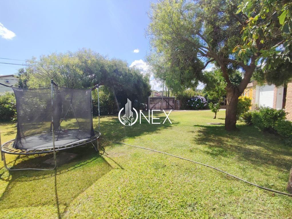 Casa en Venta (4 dorm.) + apto (3 dorm.) en Solymar a mts d