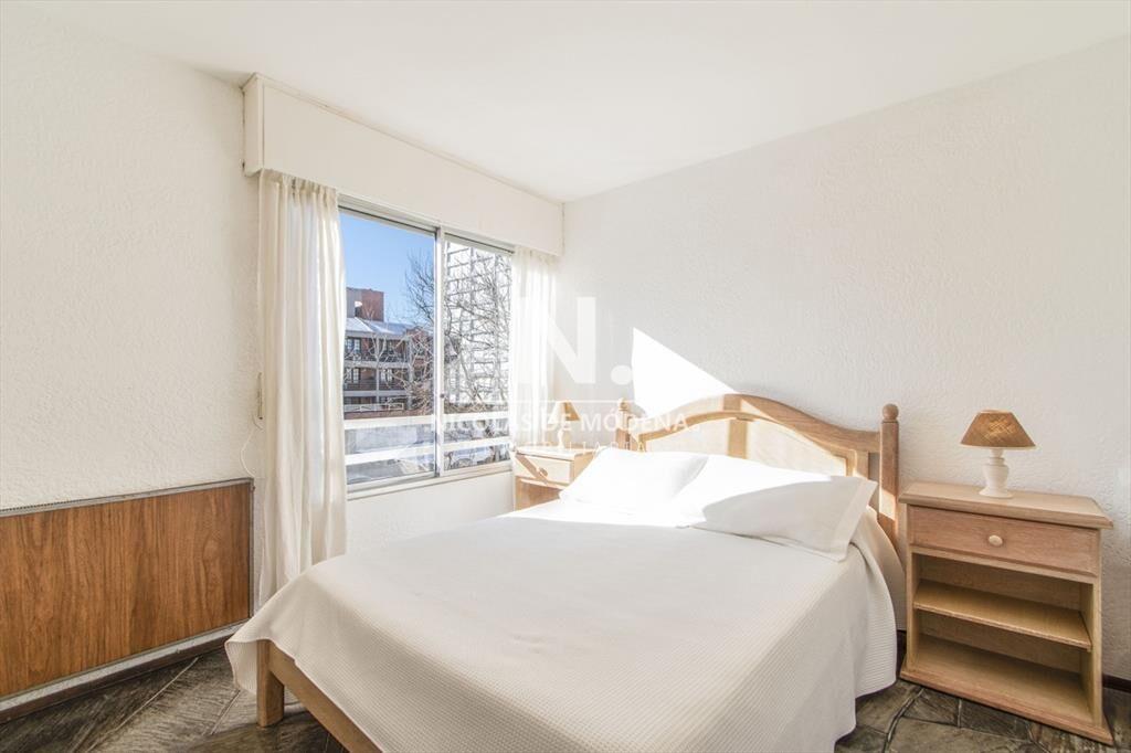 Vende apartamento de 3 dormitorios en Península