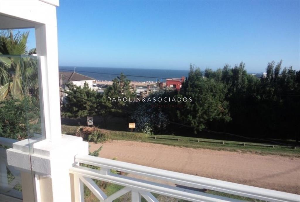 Excelente casa en venta a dos cuadras del mar, Punta del Es
