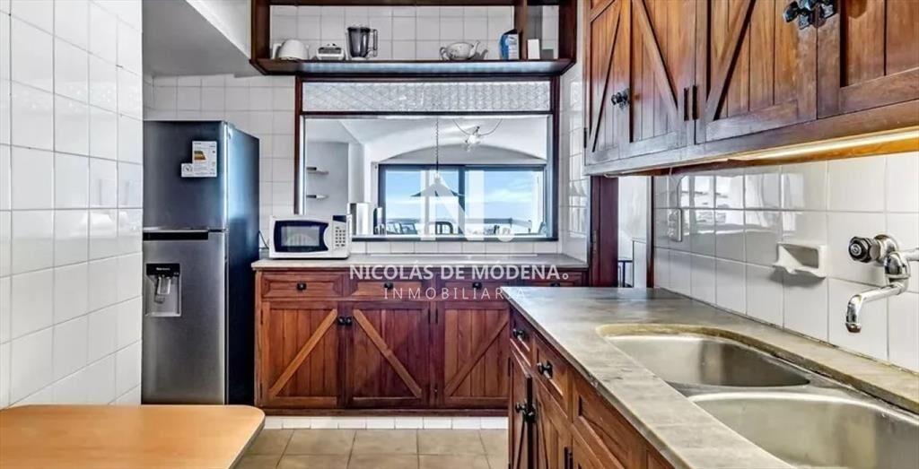 Apartamento de 4 Dormitorios en el Corazón de
