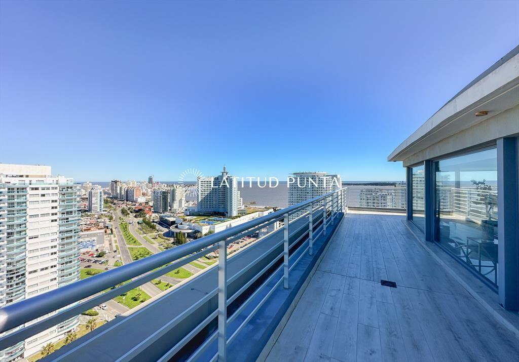 Penthouse dúplex en Mansa, 3 suites más