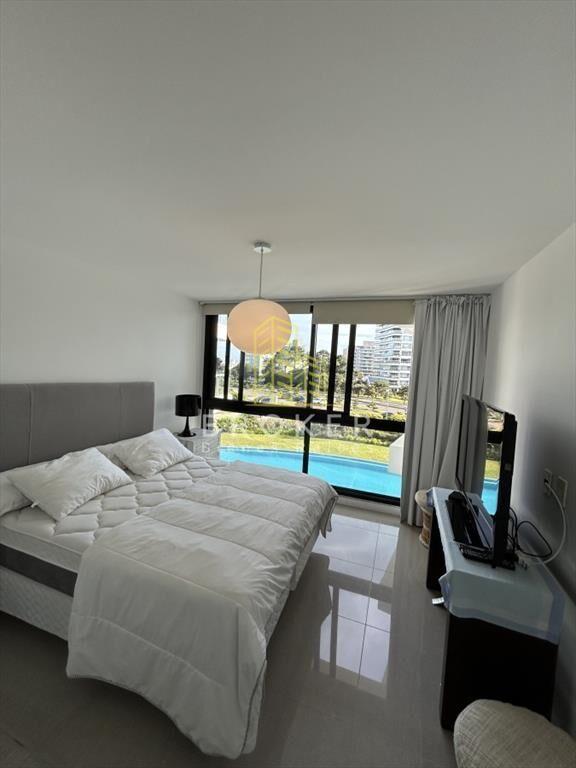 Alquiler de lujoso apartamento en la mejor zona