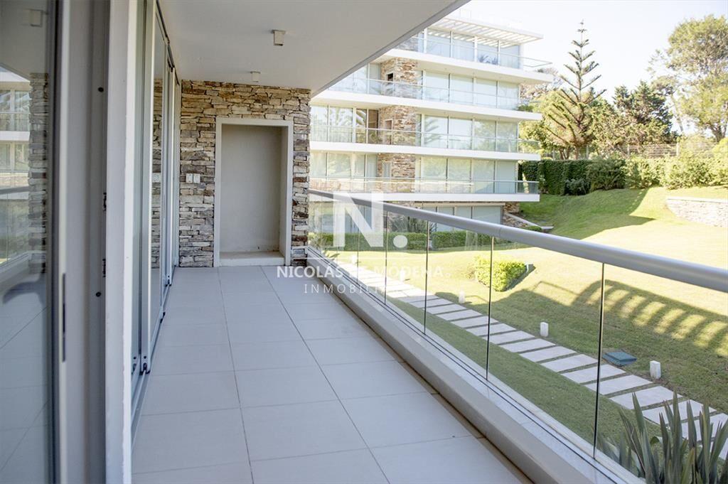 Departamento en venta en torre de categoría