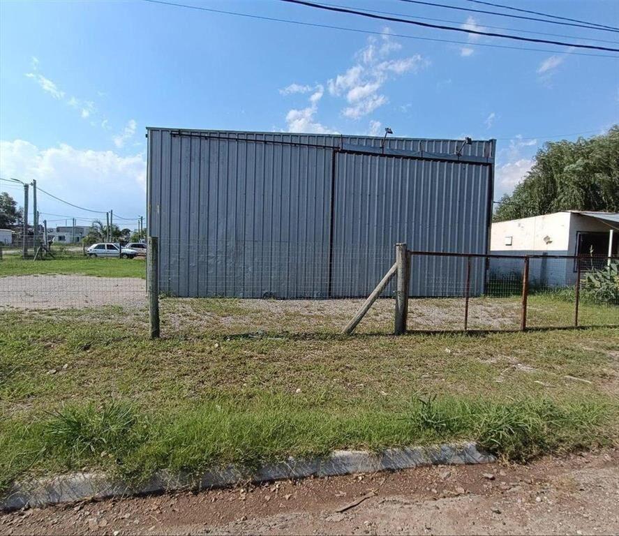 VENTA DE GALPON EN ESQUINA EN COLONIA