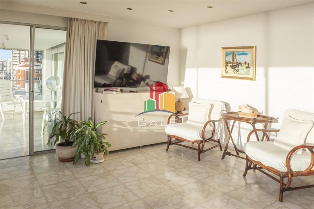 Vende departamento de 3 dormitorios con vista al