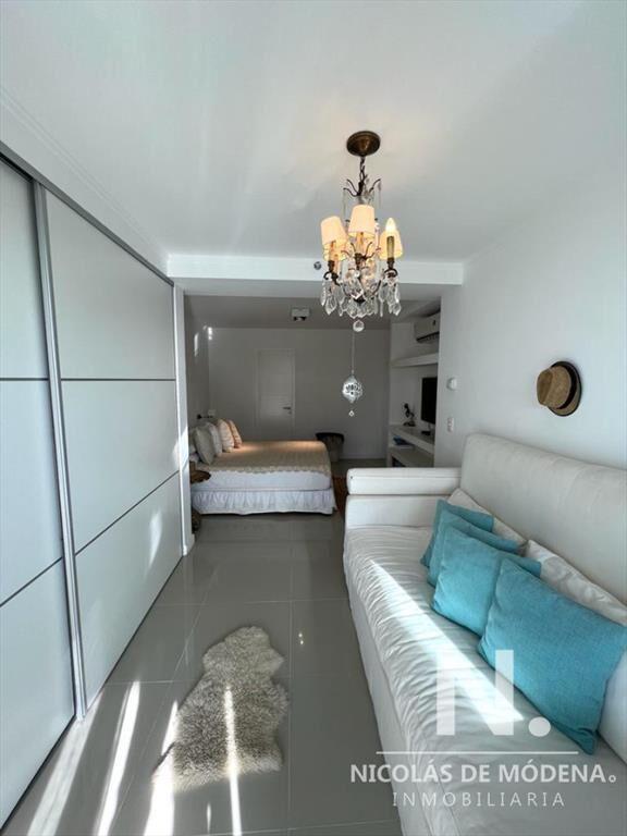 Apartamento de 3 dormitorios Forest Tower II en venta