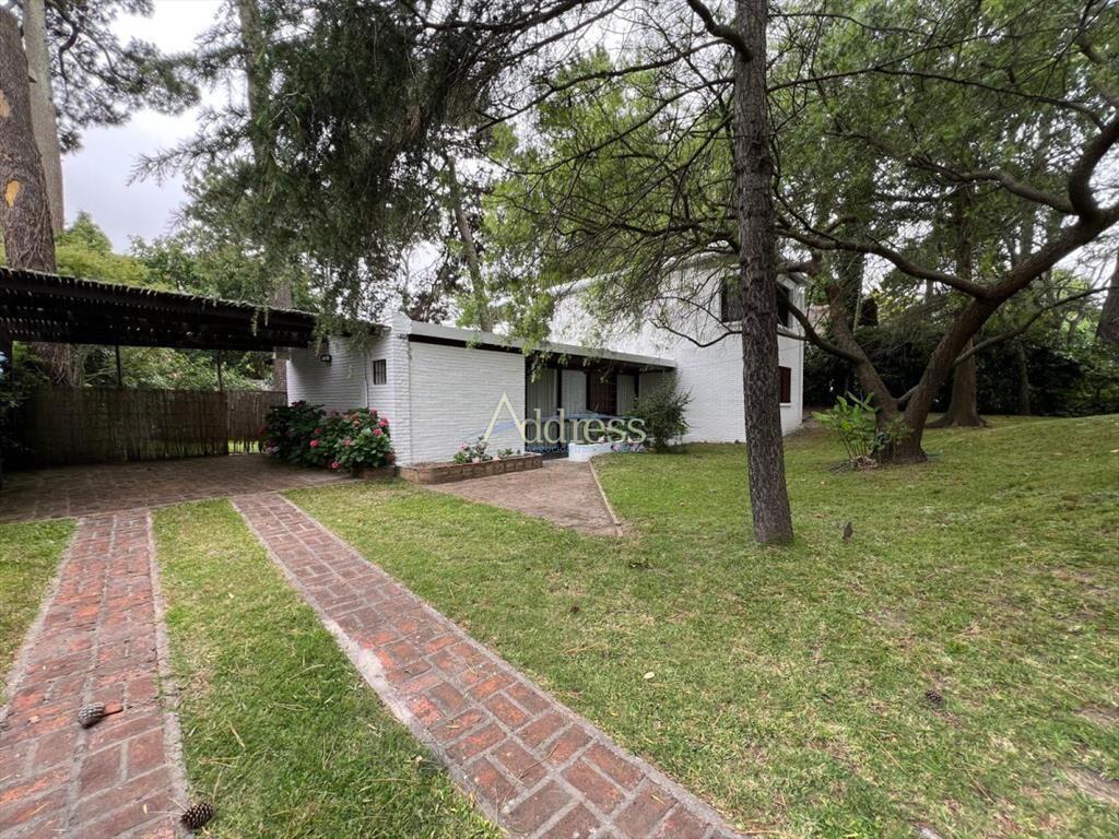 Casa en Lugano - Punta del Este