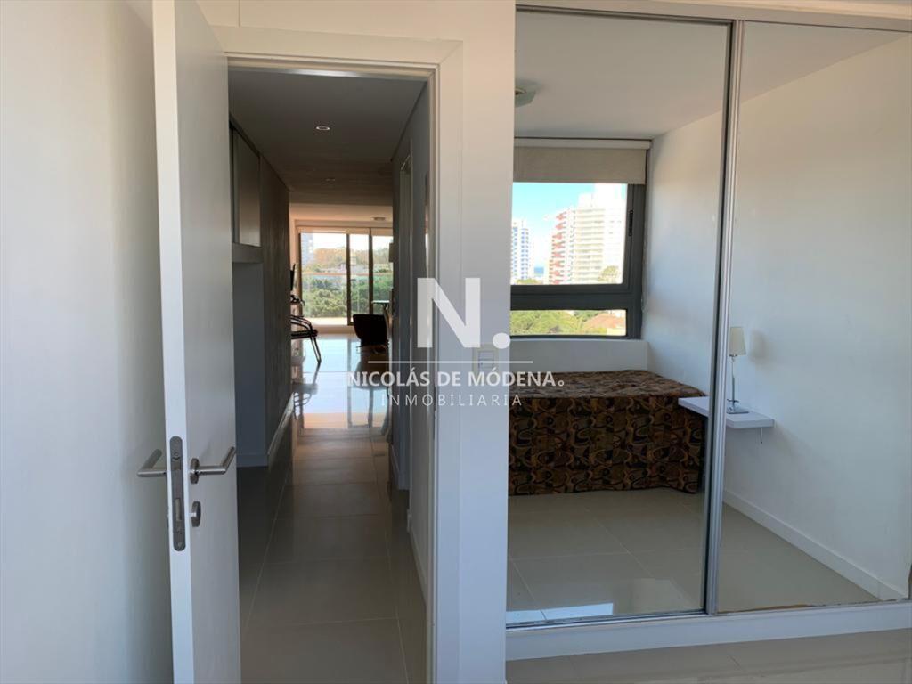 Excelente departamento en Punta del Este