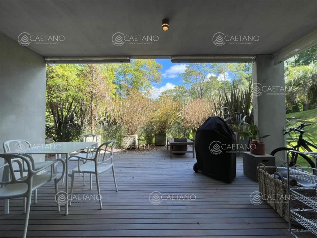 Venta apartamento 2 dormitorios playa brava Punta