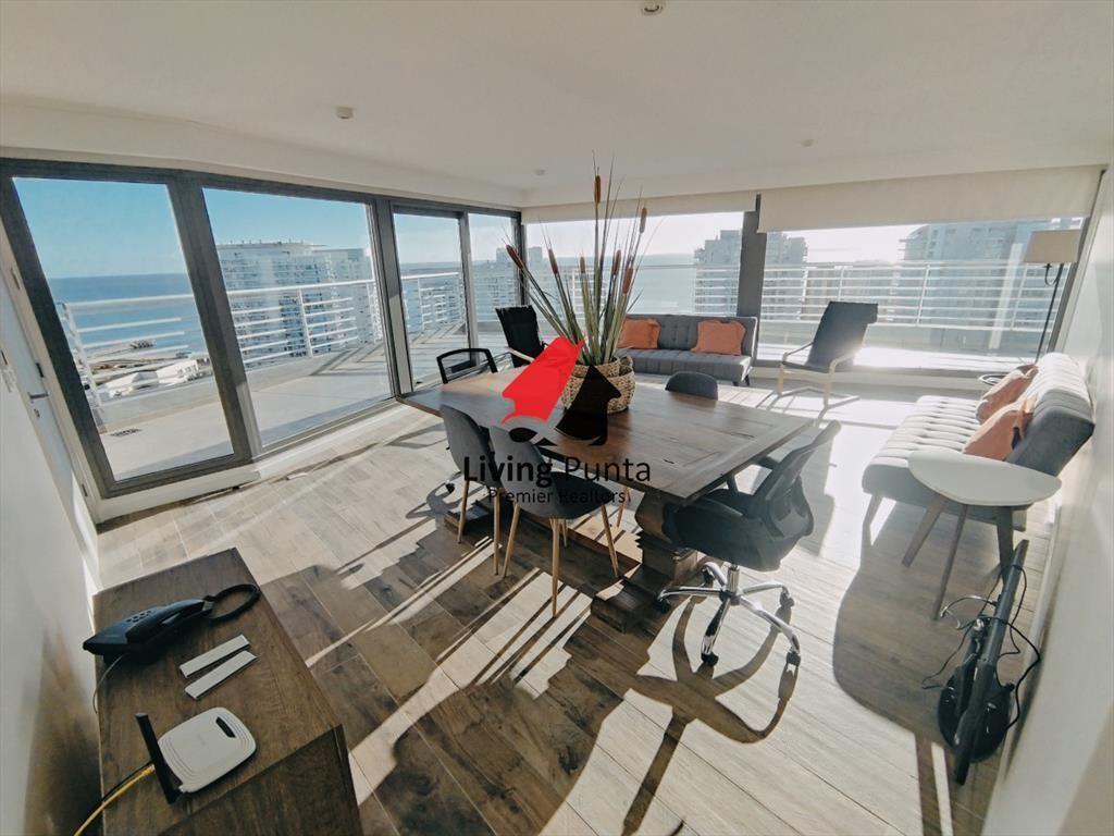 VENTA DE HERMOSO PENTHOUSE DE 2 DORMITORIOS CON BAÑOS EN S