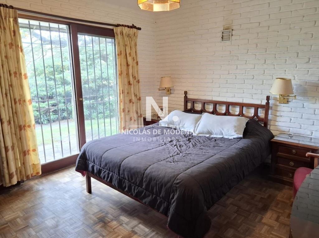 CASA EN VENTA 4 DORMITORIOS, PLAYA BRAVA PARADA 7