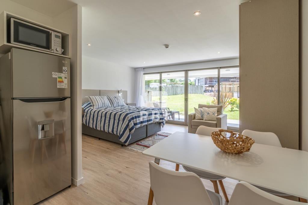 Venta de monoambiente en Punta Ballena -  Syrah -