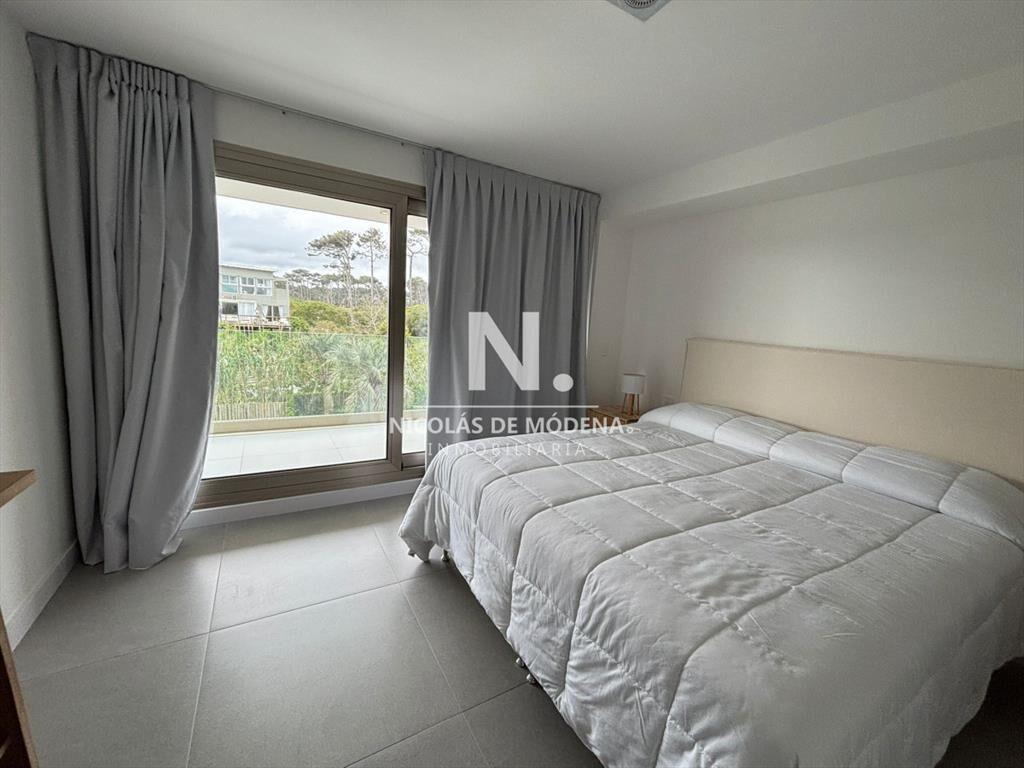 Vende apartamento en Manantiales frente al mar de