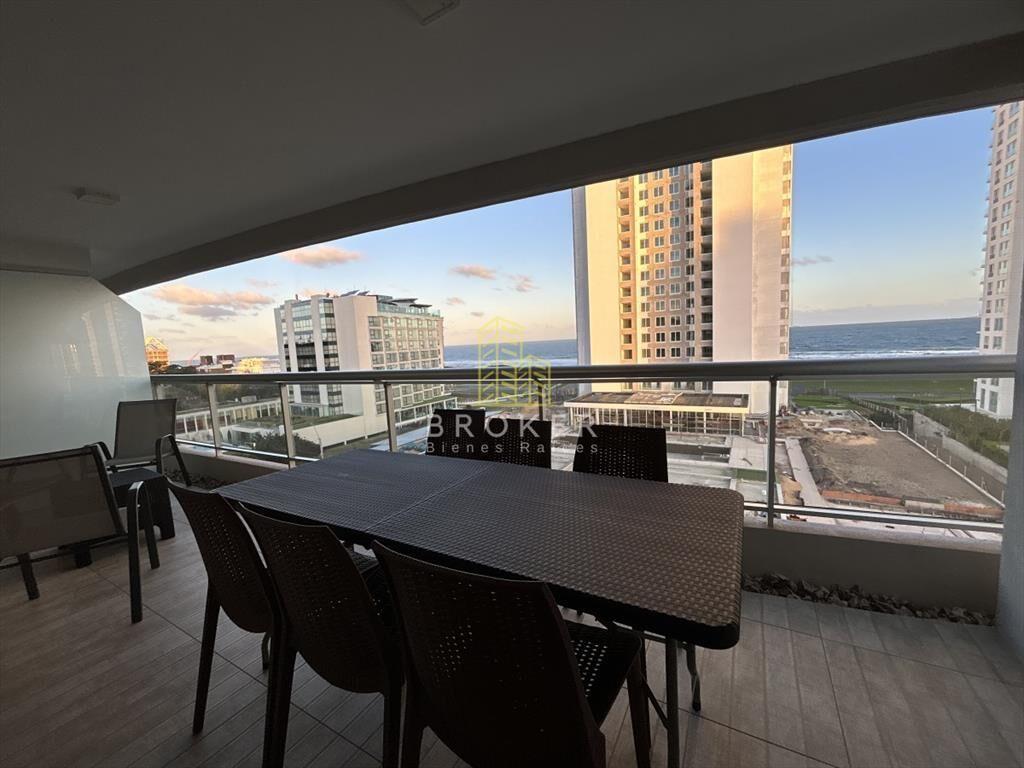 Venta de apartamento dos dormitorios con vista al