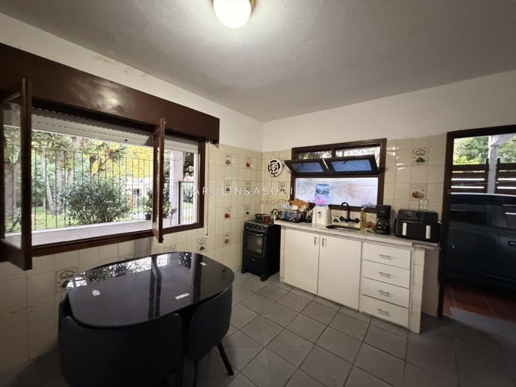 OPORTUNIDAD CASA DE DOS DORMIOTORIOS MAS EN !