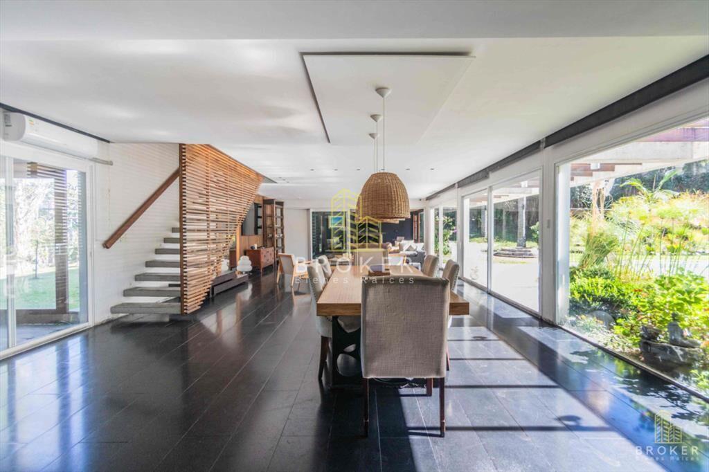 Venta Casa Punta del Este La Arbolada Barrio con