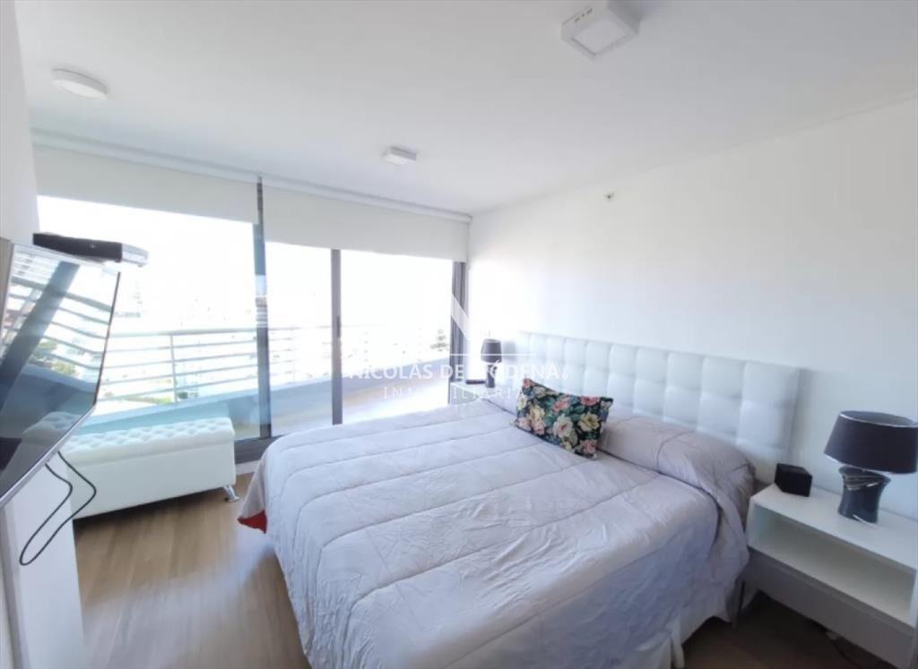 Apartamento en venta , aidy grill , punta del