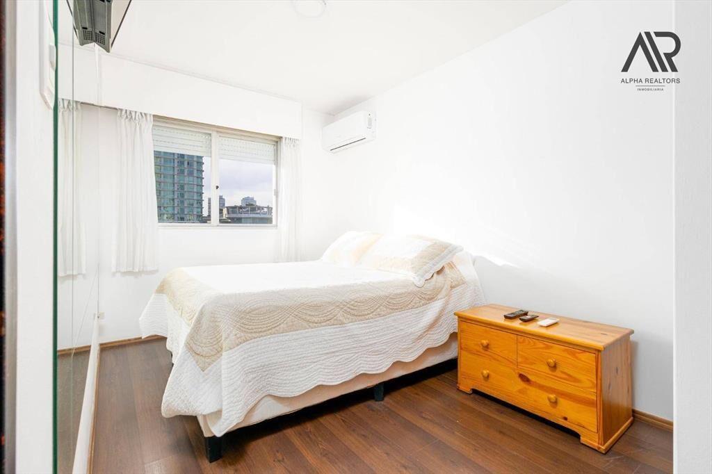 Apartamento en alquiler temporario c/ cochera en Playa Mansa