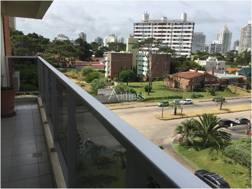 Apartamento en Brava, 1 dormitorios *