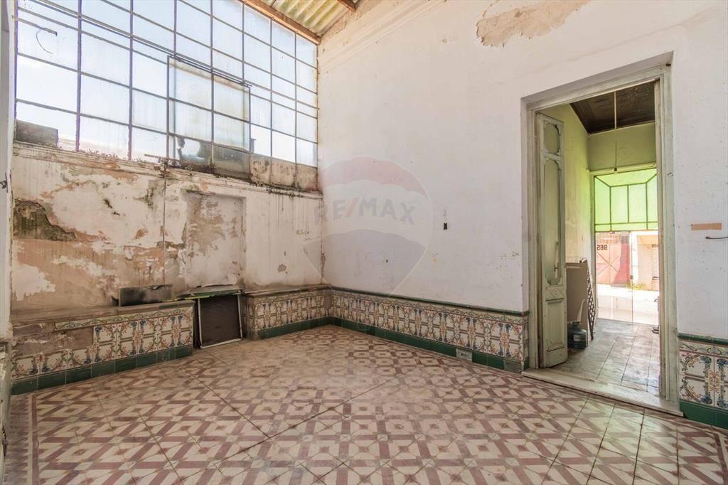 Se vende centro de Pando con vivienda y locales