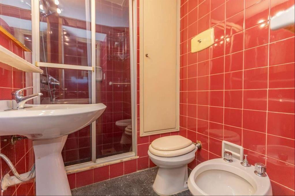 VENTA APARTAMENTO POCITOS 3 DORMITORIOS 3 BAÑOS LOSA GARAJE