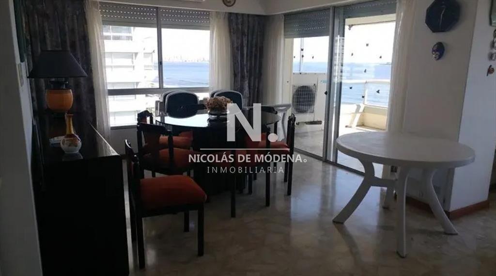 Apartamento en venta primera linea
