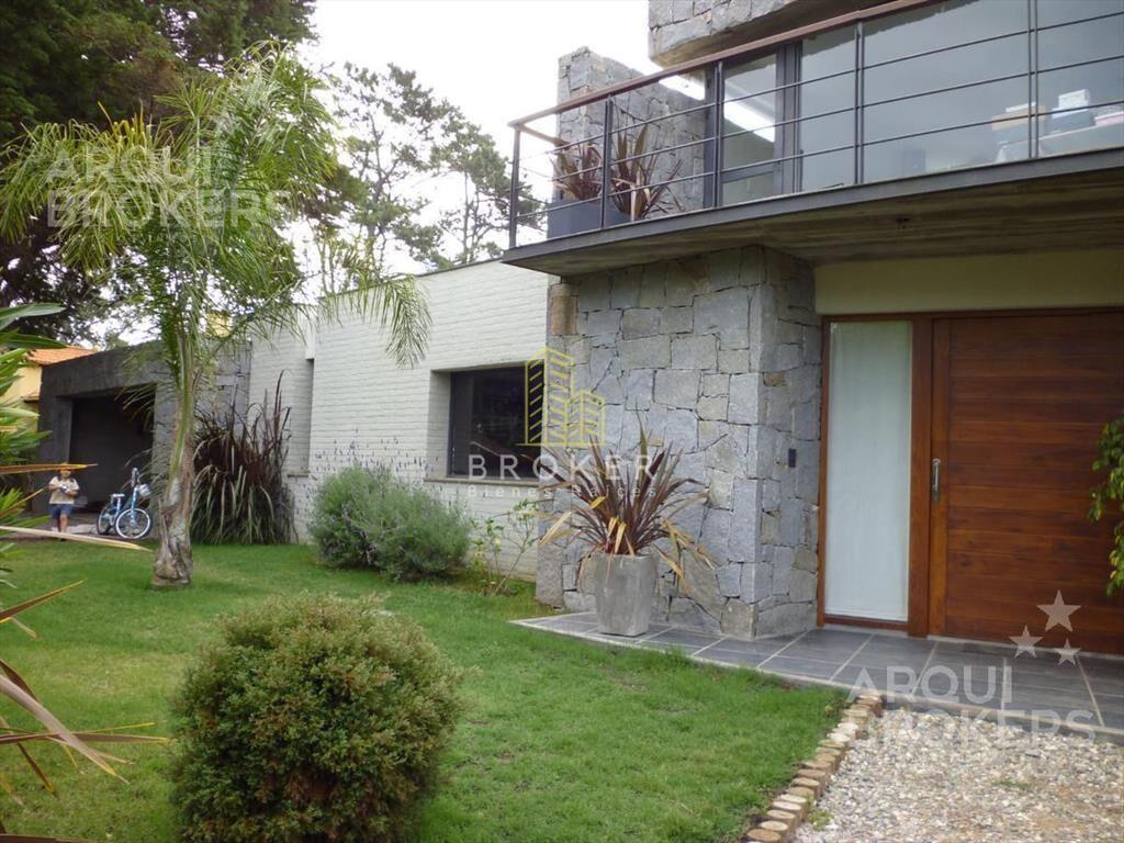Alquiler anual e invernal de casa de 5 dormitorios en Punta