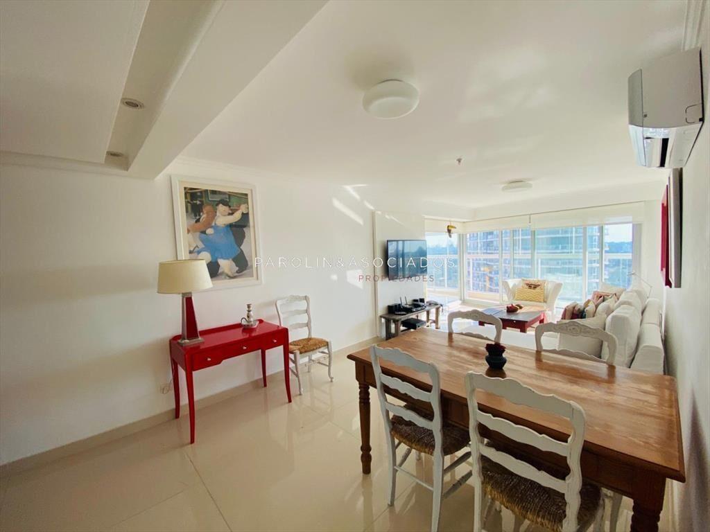 Apartamento en venta de 2 dormitorios en Miami