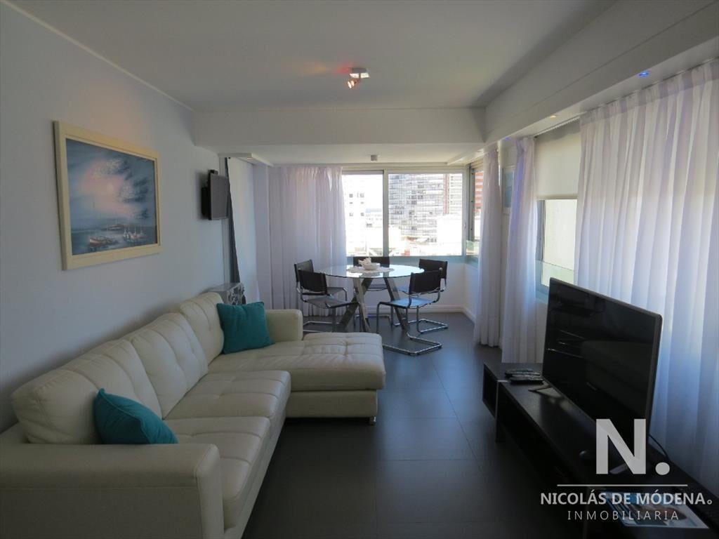 Apartamento en peninsula con excelente vista al puerto y to