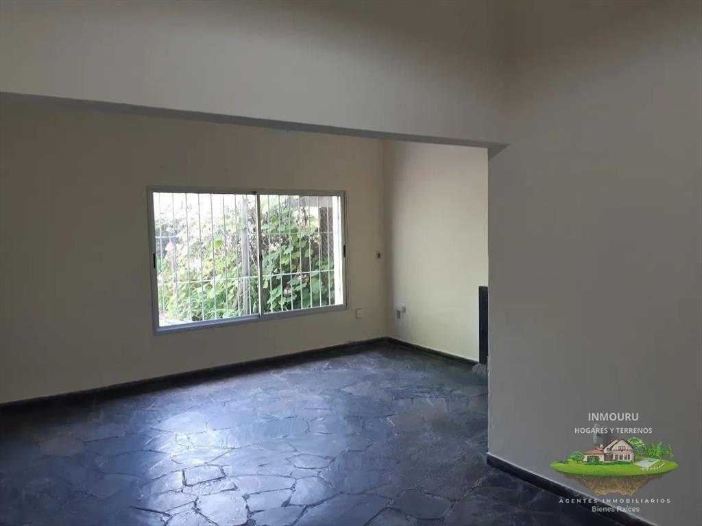 Se vende casa de 3 dormitorios, Solymar sur