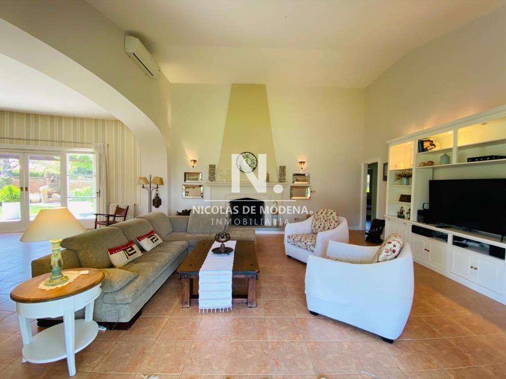 MUY LINDA CASA TODA RECICLADA