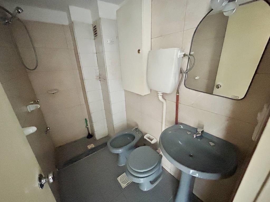 Alquiler de Apartamento en Avelino Miranda  Monoambiente en