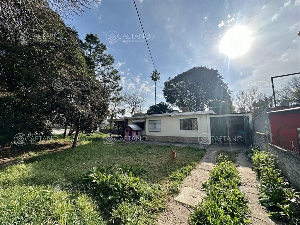 MONTEVIDEO, CASA EN VENTA - OPORTUNIDAD