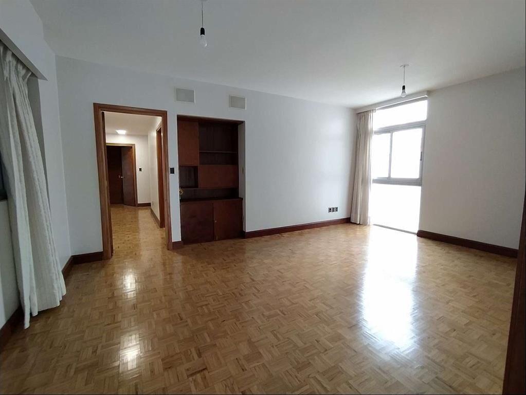 Venta Apartamento con Renta Pocitos 3 Dormitorios 4 Baños