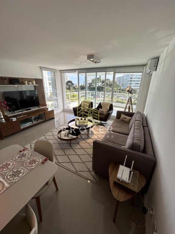 Alquiler de lujoso apartamento en la mejor zona