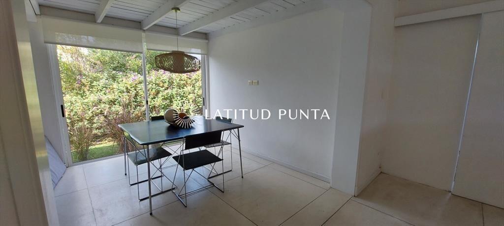 Casa en Laguna Blanca - Manantiales, 5 dormitorios y piscin