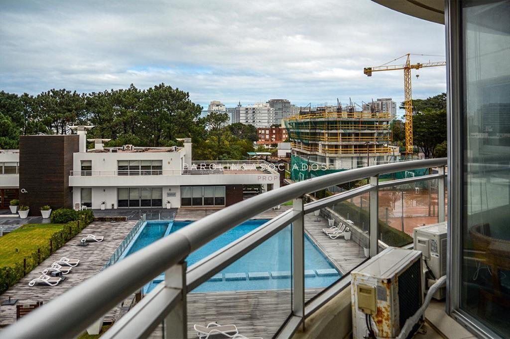 Apartamento de 3 dormitorios en venta en Ocean