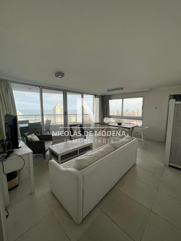 Apartamento de 2 dormitorios en Roosevelt - Punta