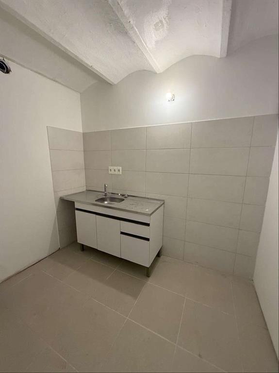 ALQUILER Local comercial de 440m2 sobre 18 de julio en Cord