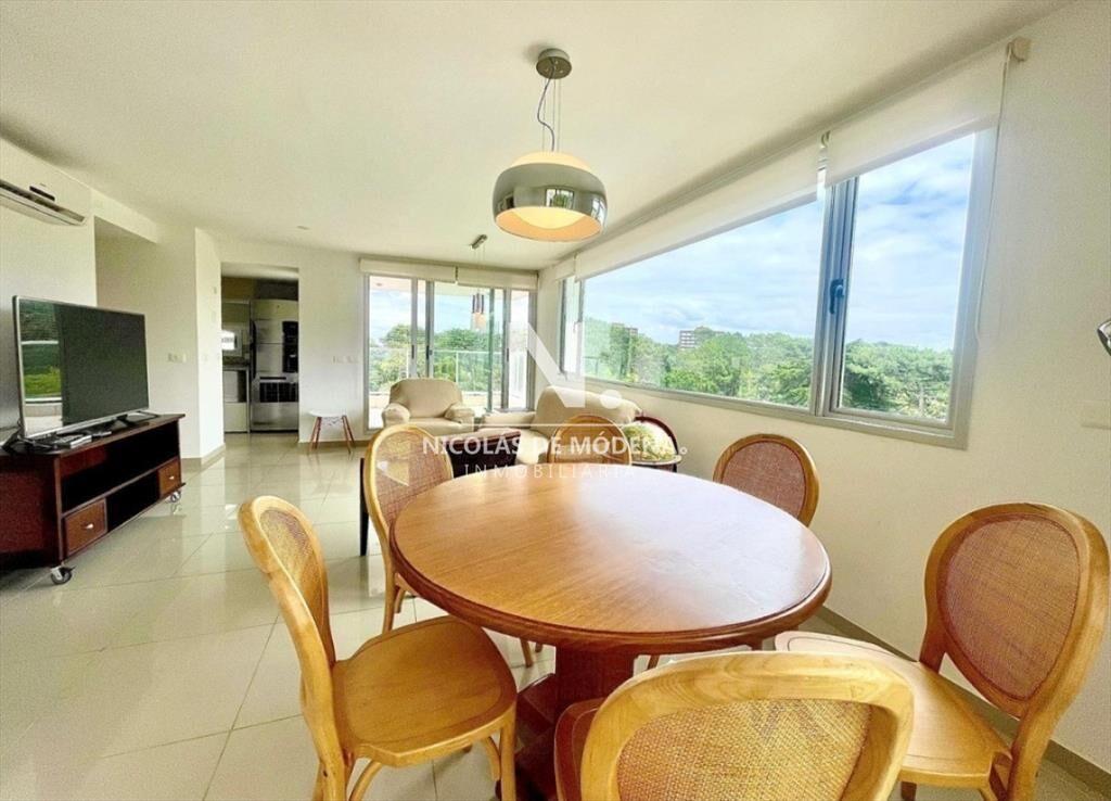En venta apartamento en Playa Mansa de 3 con en