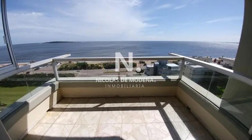 Apartamento en venta primera linea