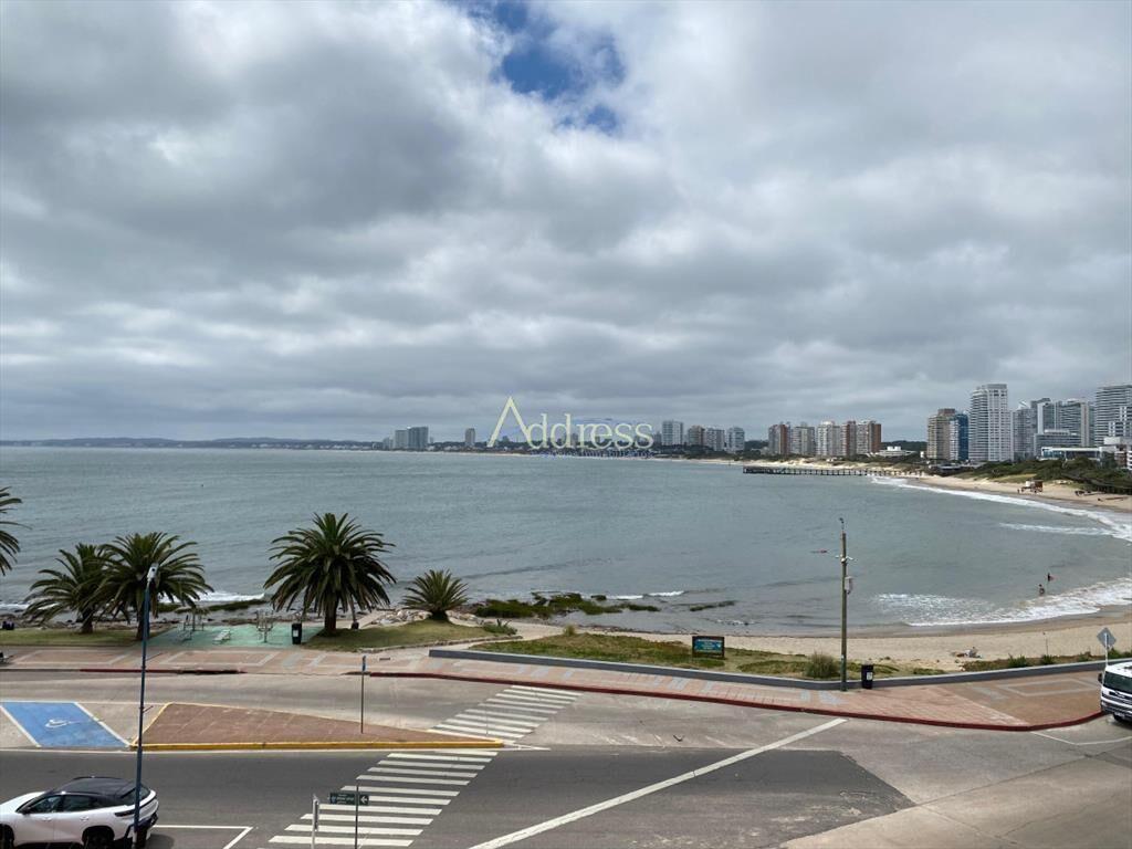Vende apartamento con vista al mar de 3 Punta del